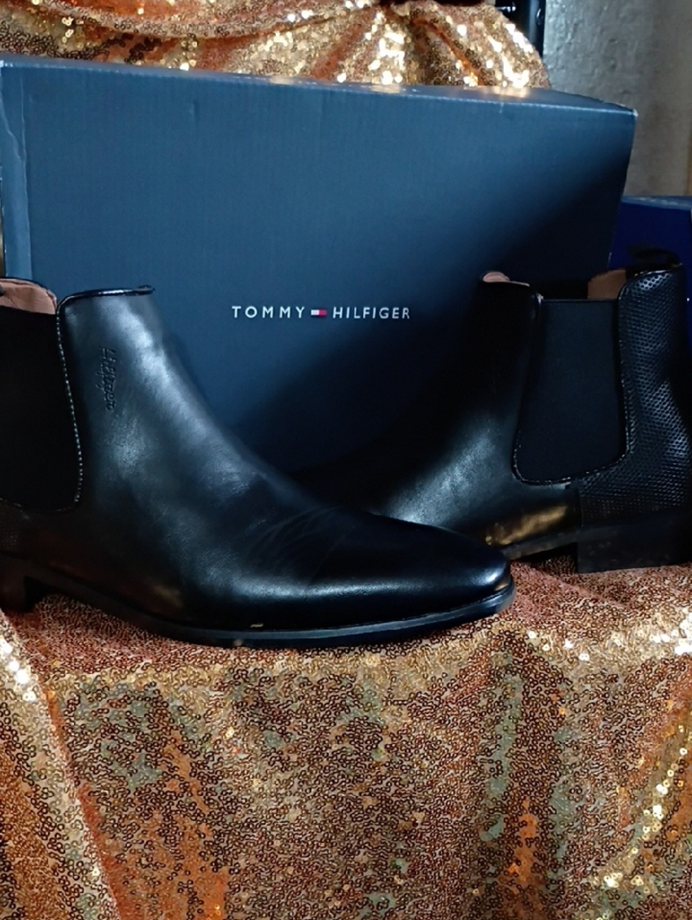 Tommy Hilfiger Men's Black Leather Chukka Boots